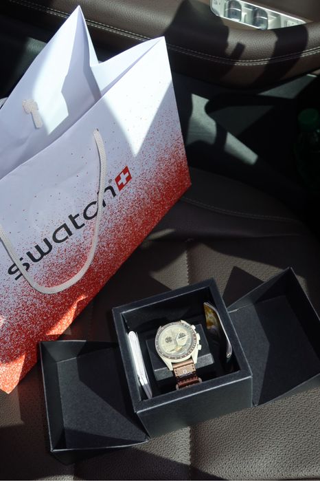 Годинник Swatch Omega Saturn