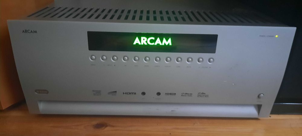 amplituner Arcam