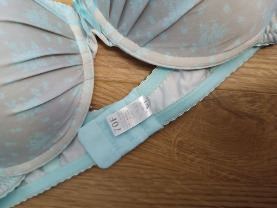 Biustonosz nipplex 70 F