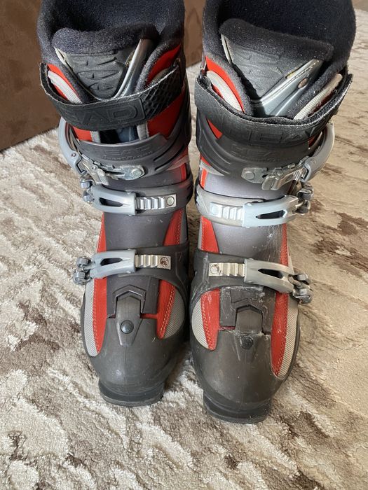 Лижні чоботи в файному стані