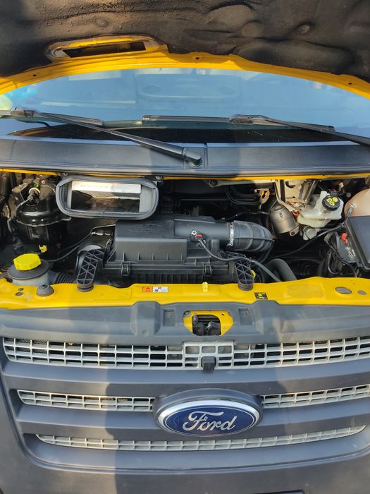 Срочно продам бус 2012г