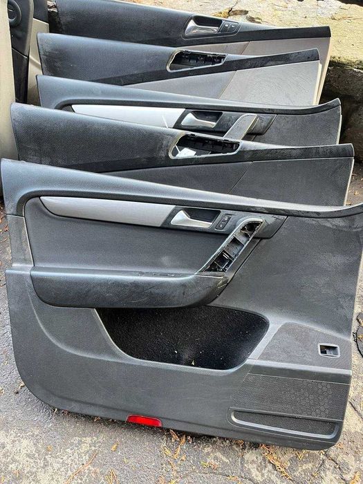 Не дорогі Карти дверей VW/Skoda/AUDI / Великий асортимент / Оригінал