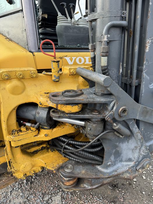 Ескаватор-навантажувач Volvo BL 61B 2008р.