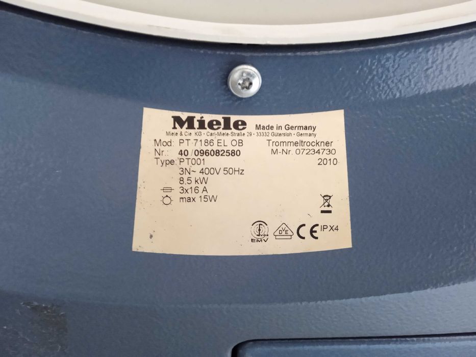 Przemysłowa suszarka do ubrań MIELE PT 7186 8 kg