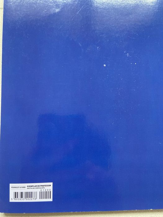 Manuais e cadernos  de atividades de varias disciplinas de 9 ano