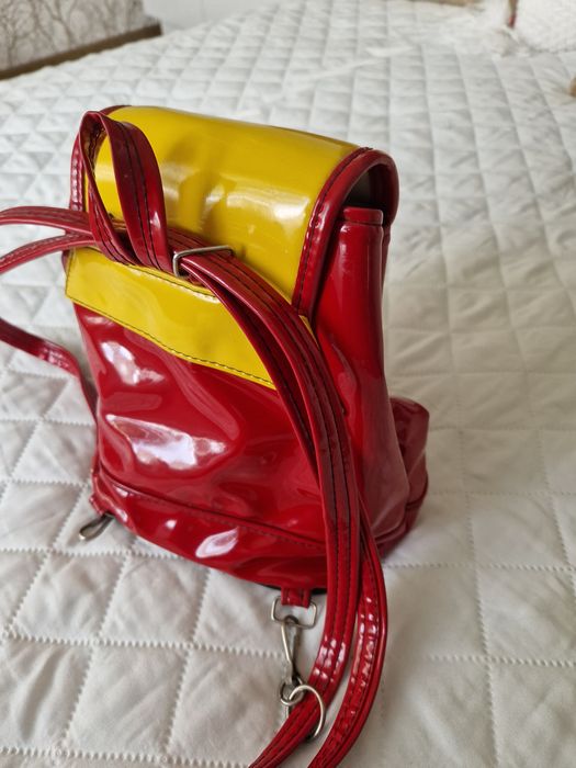 Plecak mały lakierowany