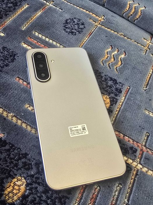 Samsung Galaxy A17 5G *A176B\DS*  4/128GB Gray , стан- нового