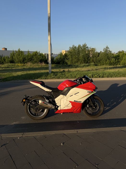 Електромотоцикл Ducati Panigale  3квт