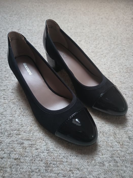 NOWE czarne czółenka r. 38