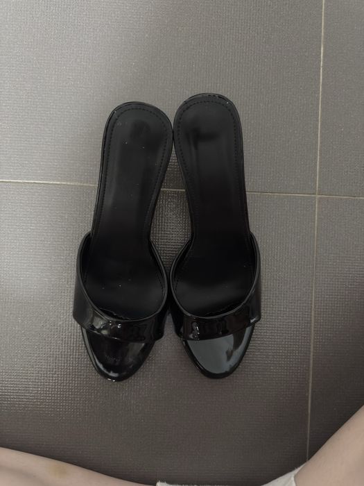 Продам мюли новые