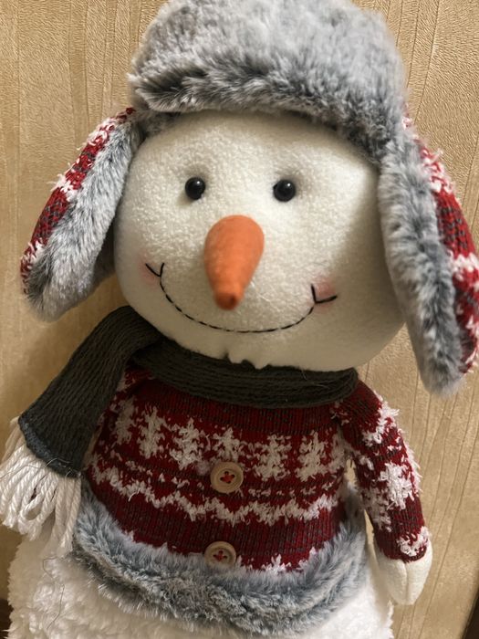 Декорація сніговик