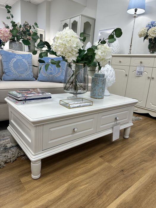 Elegancka Biała Ława