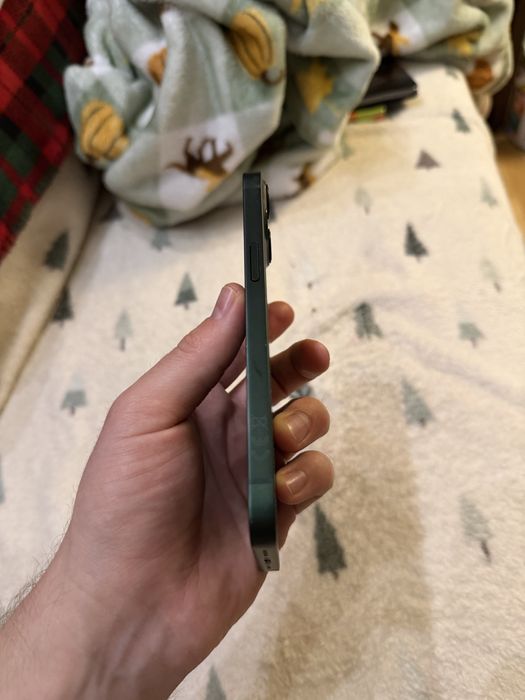 Sprzedam iPhone 13, 128 GB - stan idealny