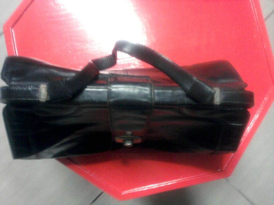 Bolsa em pele vintage