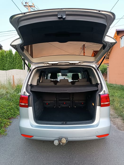 Volkswagen Touran 2013 року