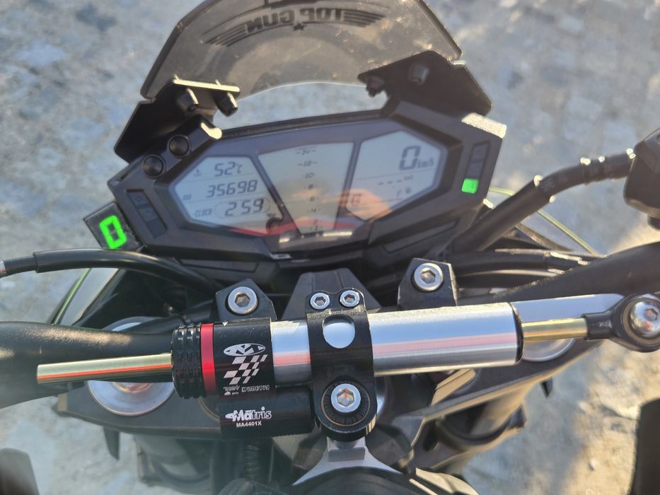 Kawasaki  Z800 full
