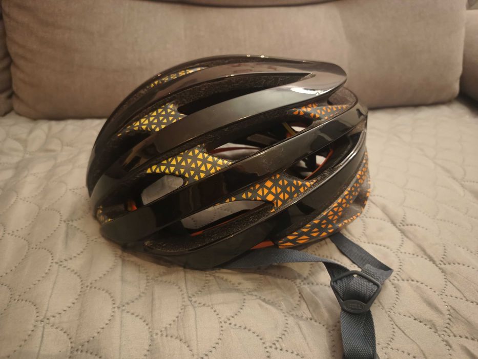 Kask szosowy czarny Bell Stratus rozmiar M