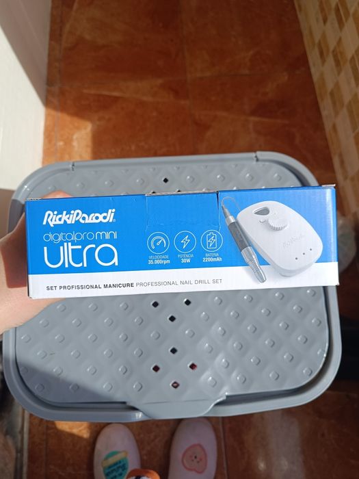 Vendo Set Manicure Ricki Parodi Digital Pro Mini Ultra , NOVO.