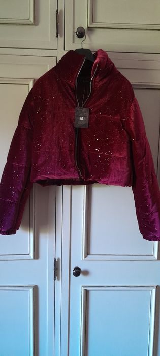 Bomber jacket em veludo com brilho
