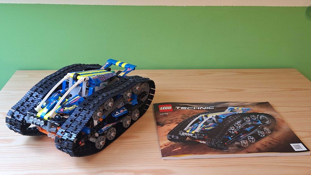 Lego technic 42140 zdalnie sterowany pojazd gąsienicowy
