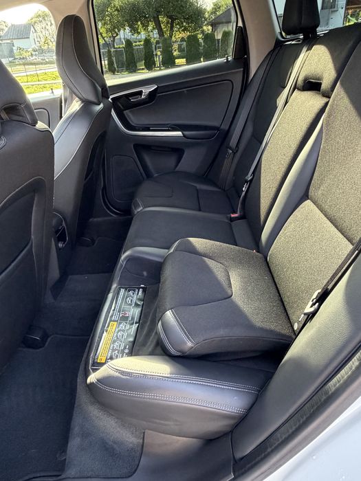 Volvo Xc60 D4 2.4 AWD 4x4 automat