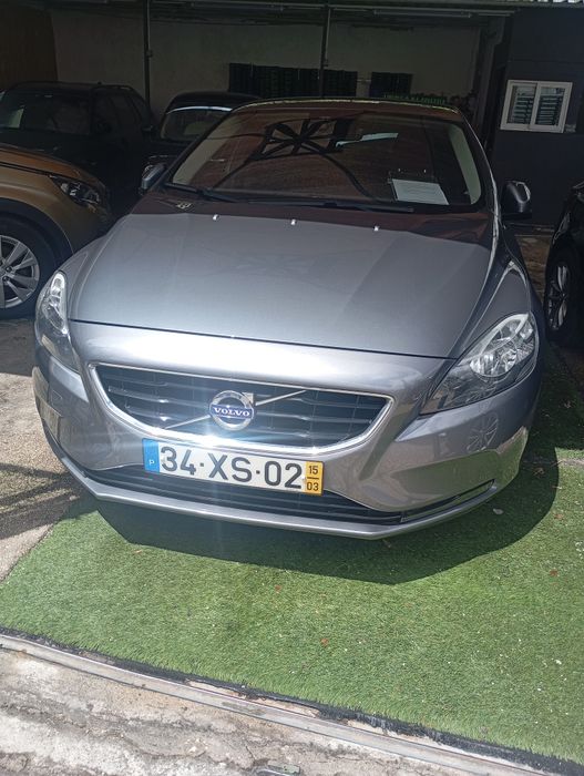 Volvo V40 momentum