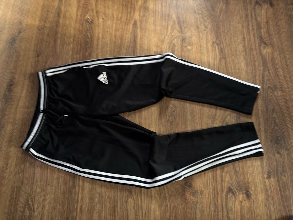 Czarne spodnie dresowe Adidas, meskie, S, jak nowe