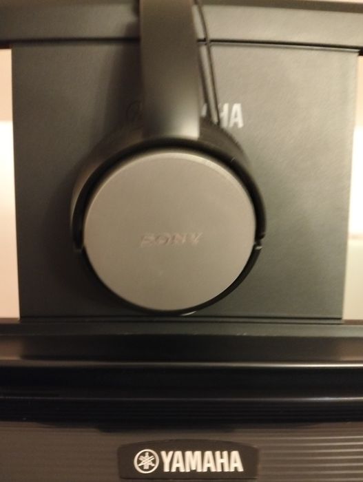 Keyboard Yamaha PSR-E433 używany+zestaw gratis