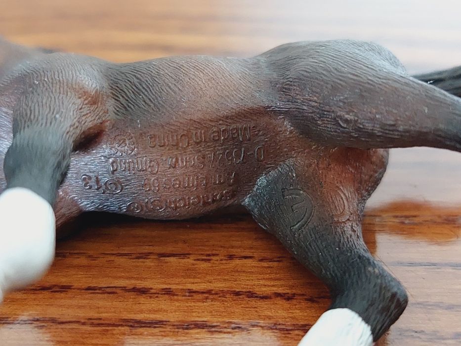 Źrebak arabski schleich