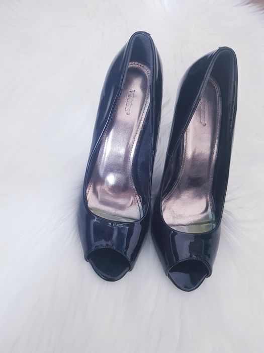 Lakierowane buty na obcasie, szpilki damskie marki Vices rozmiar 38/39