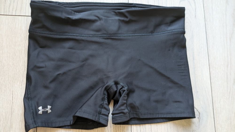 Szorty Under Armour rozm. M legginsy krótkie