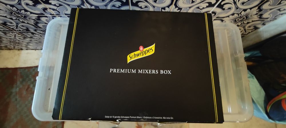 Schweppes gin, caixa conjunto completa