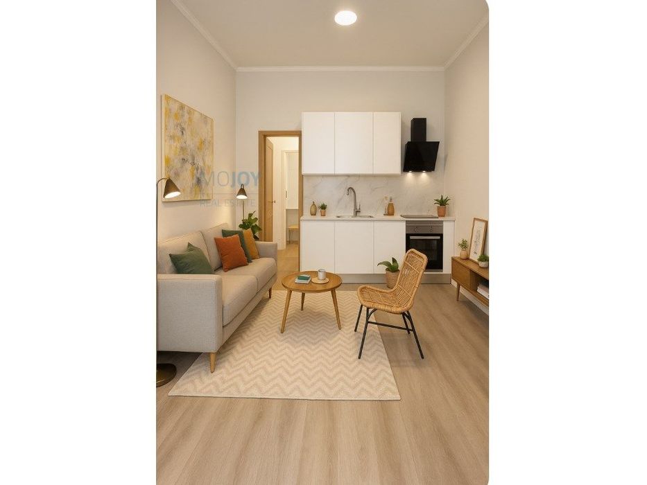 Fantástica Loja convertida em Apartamento T1 em Belas