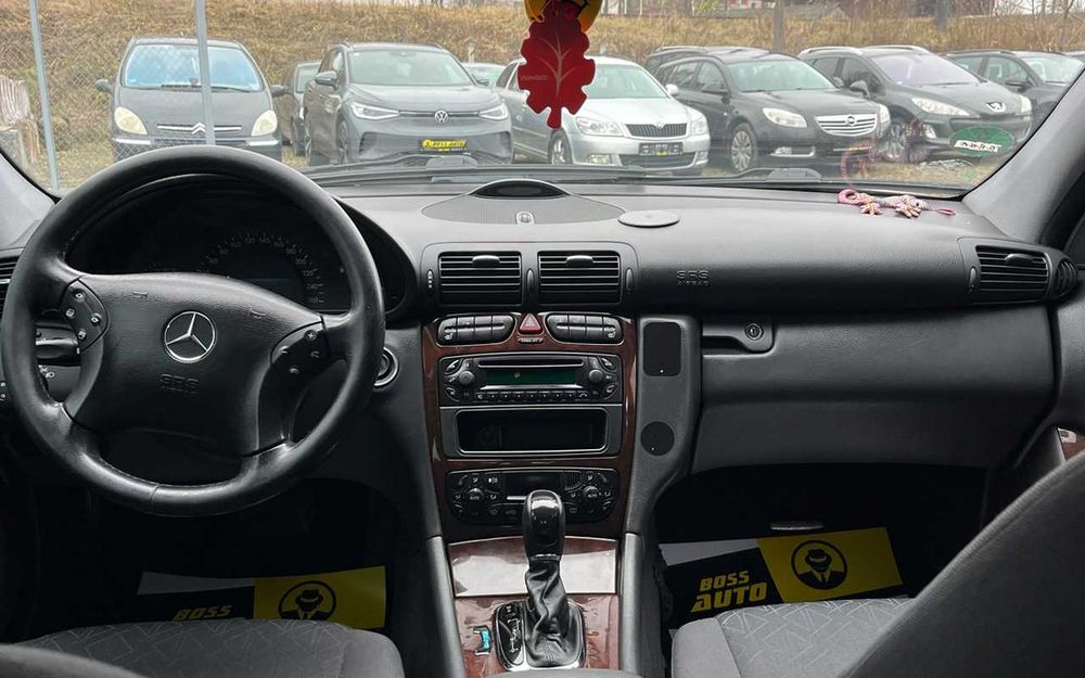 Mercedes-Benz C 200 2003