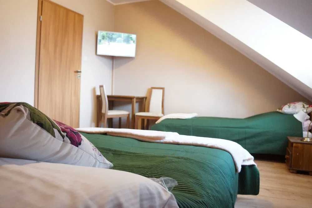 Agroturystyka "Leszyce17.pl" - noclegi, pokoje, dom do wynajęcia