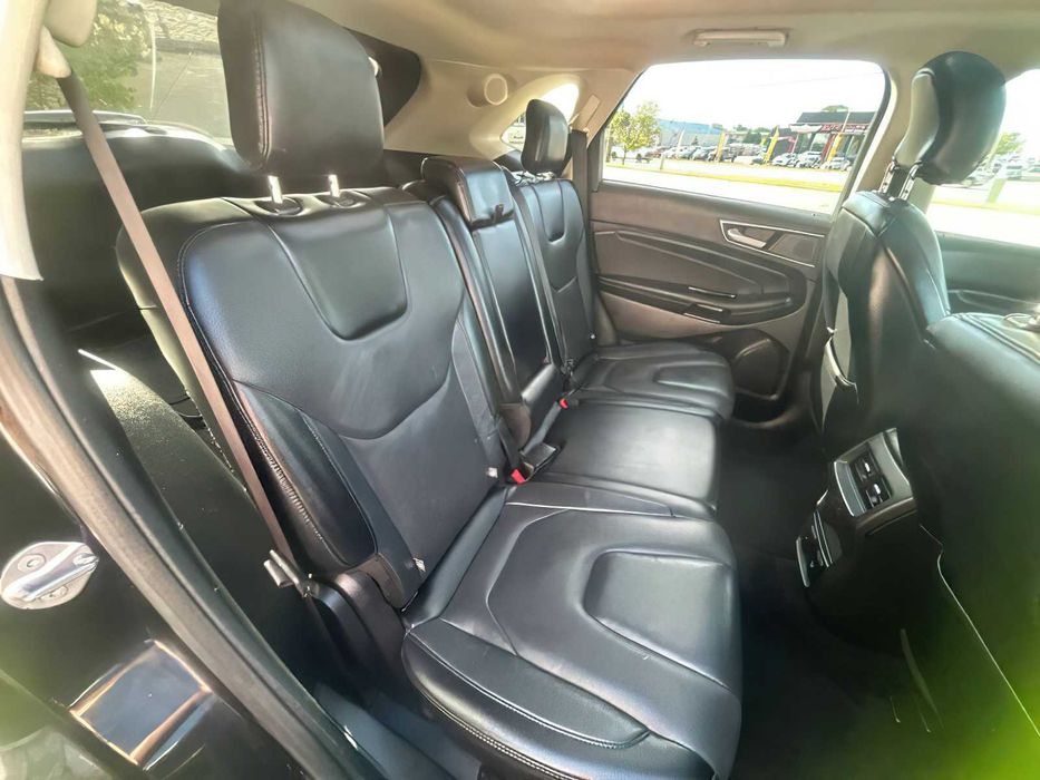 Ford Edge Titanium      2019