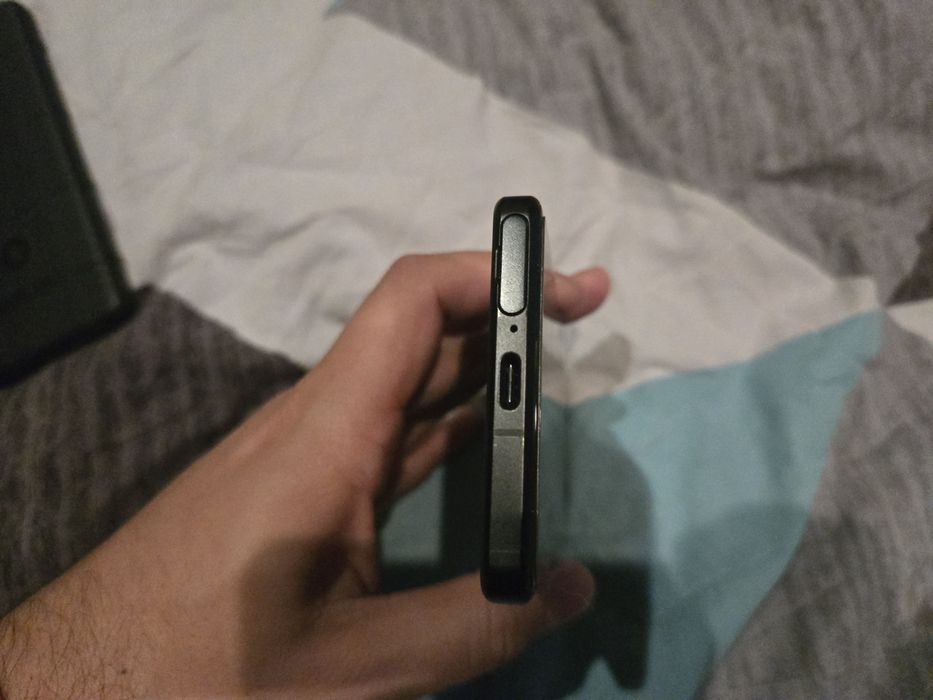 Xperia 5 mark 4 128 gb черний