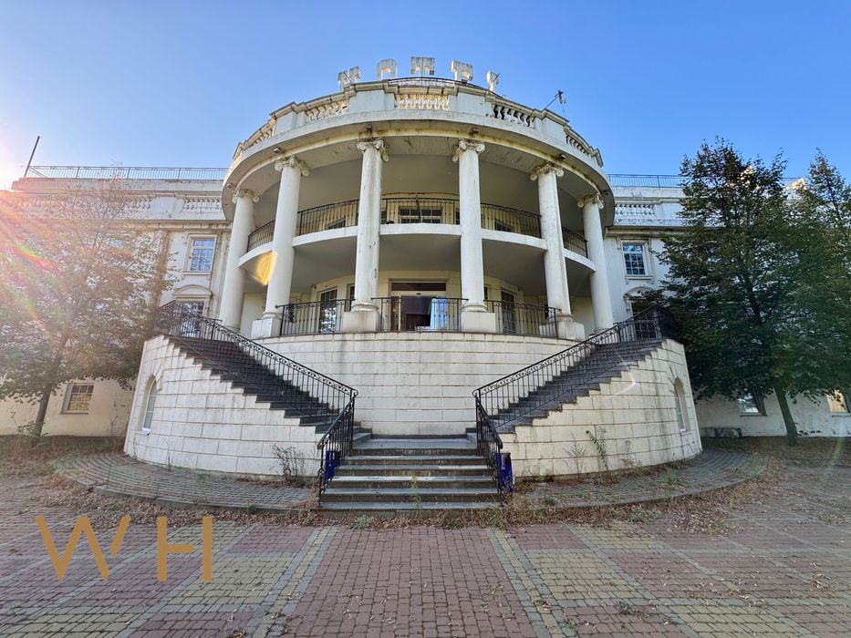 Продаж Готель 3070m², 53 сот, Озеро, Підгірці