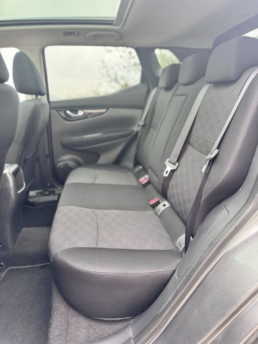 Nissan Qashqai 1.5 dci 2017 full extras 18 meses garantia