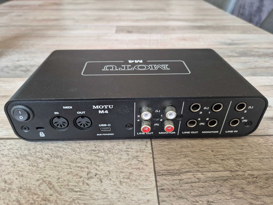 MOTU M4 Interface505496460068147202