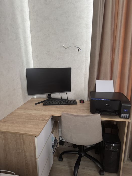 Письмовий стіл для дому/офісу