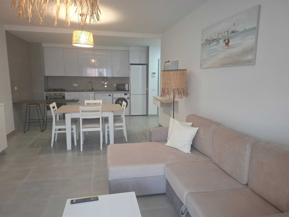 Apartamento Armação de Pêra  alugo ao ano