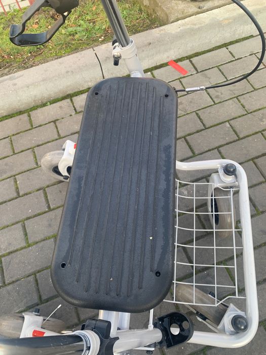 Chodzik balkonik składany czterokołowy podpórka TRENDMOBIL 120 kg