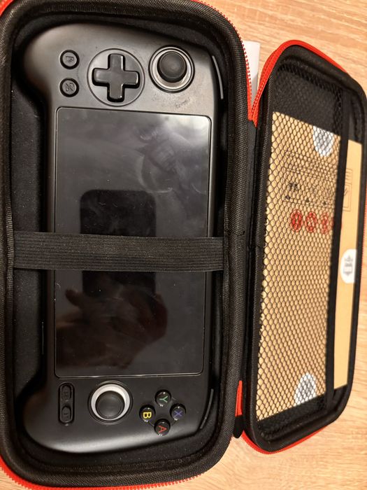 Konsola Anbernic RG556