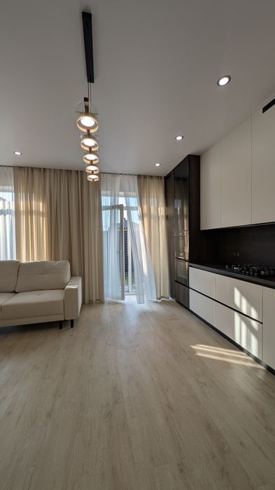 Продаж Дуплекс будинок  з ремонтом ‼️500м ліцей № 1‼️ Петропавлівська