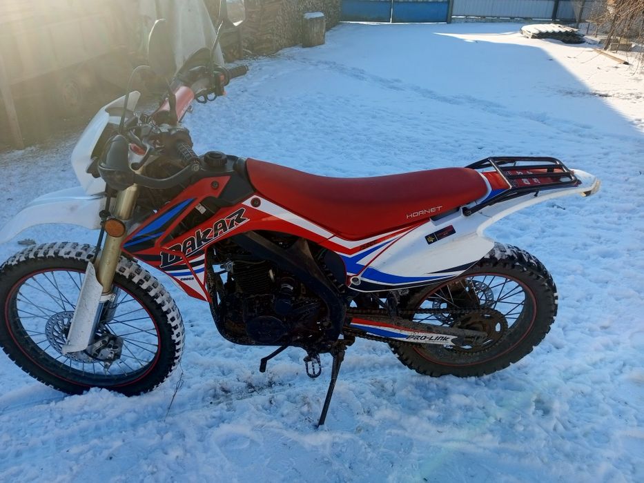 Продам мотоцикл хорнет Дакар 250