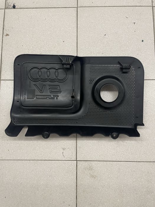 Tampa do motor Audi TT 8N