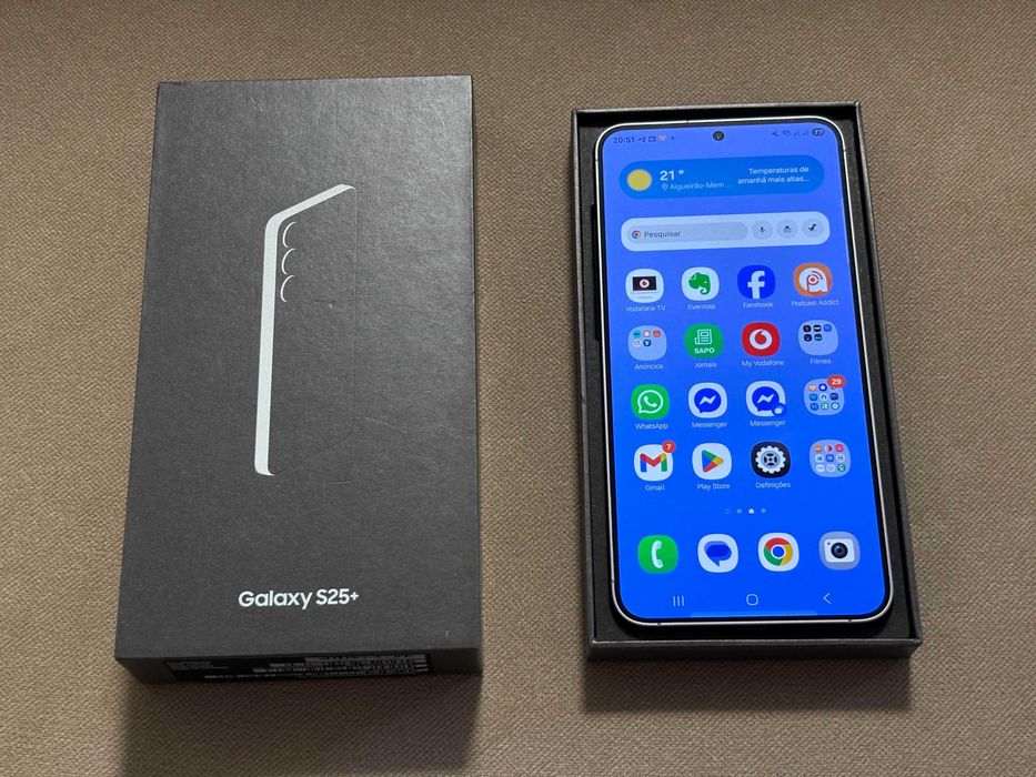 Troco/Vendo - Samsung S25 Plus, como novo, fatura, garantia