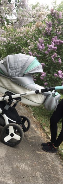 Продаетса каляска