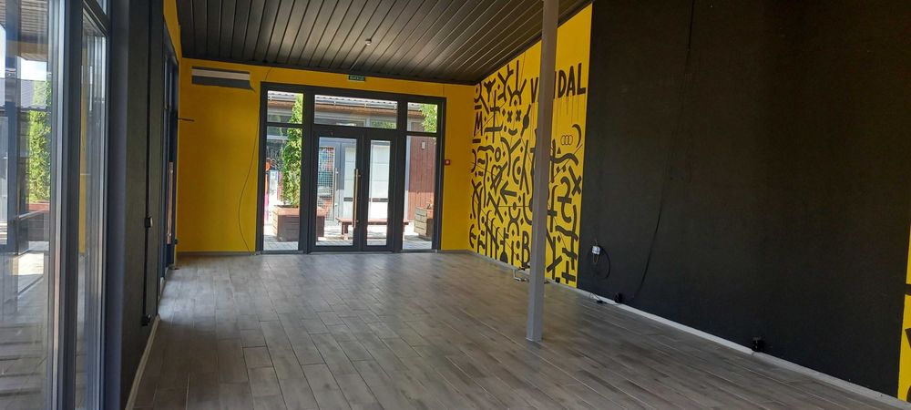 Комерція в серці Карпат з виходом на терасу, 60м2